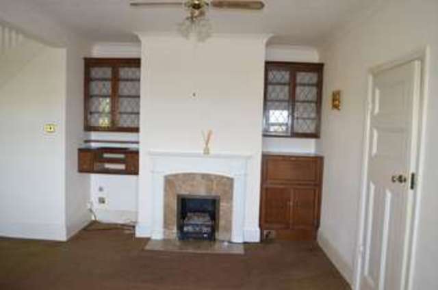  Image of 3 bedroom Detached house for sale in Southampton Road Cosham Portsmouth PO6 at Portchester Portsmouth Hampshire, PO6 4RY