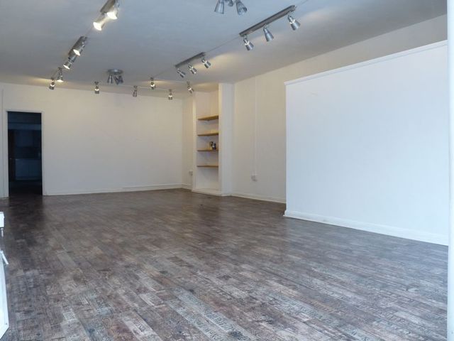  Image of Property for sale in Cheam Common Road Worcester Park KT4 at Cheam Common Road  Worcester Park, KT4 8QW