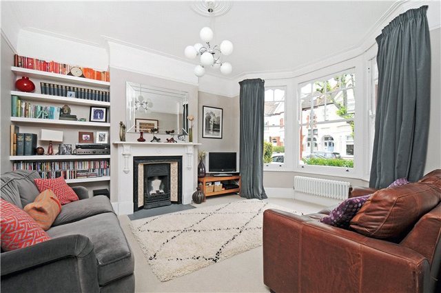  Image of 5 bedroom Terraced house for sale in Pulborough Road London SW18 at London  West Hill, SW18 5UN