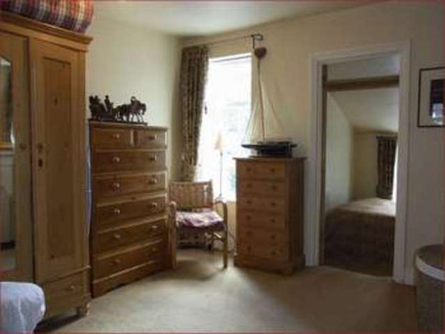  Image of 3 bedroom Property for sale in Puller Road Barnet EN5 at Puller Road  HIGH BARNET, EN5 4HQ
