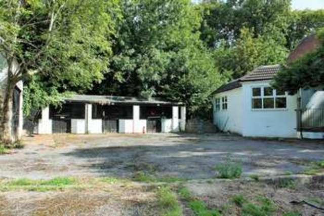  Image of 7 bedroom Detached house for sale in Purbrook Heath Road Purbrook Waterlooville PO7 at Purbrook Waterlooville Hampshire, PO7 5RT