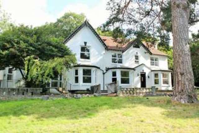  Image of 7 bedroom Detached house for sale in Purbrook Heath Road Purbrook Waterlooville PO7 at Purbrook Waterlooville Hampshire, PO7 5RT