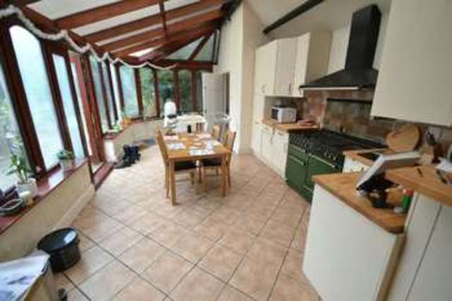  Image of 3 bedroom Detached house for sale in Ravensdale Avenue Long Eaton Nottingham NG10 at Ravensdale Avenue  Long Eaton, NG10 4GG