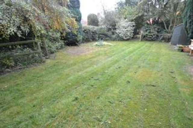  Image of 3 bedroom Detached house for sale in Ravensdale Avenue Long Eaton Nottingham NG10 at Ravensdale Avenue  Long Eaton, NG10 4GG