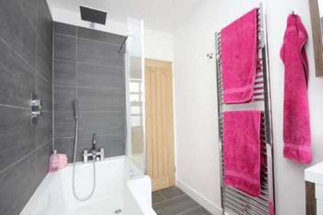  Image of 2 bedroom Terraced house for sale in Reading Road Henley-on-Thames RG9 at Henley-On-Thames, RG9 1EA