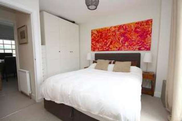  Image of 2 bedroom Terraced house for sale in Reading Road Henley-on-Thames RG9 at Henley-On-Thames, RG9 1EA