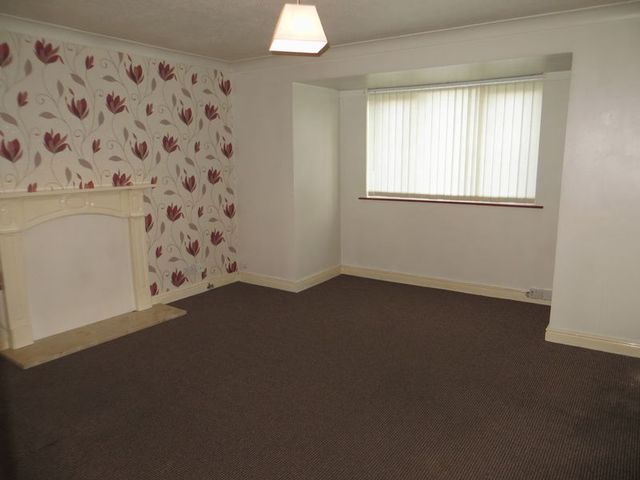  Image of 1 bedroom Flat to rent in Rednal Mill Drive Rednal Birmingham B45 at Rednal Mill Drive Rednal Birmingham, B45 8XY