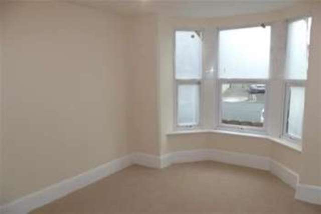  Image of 4 bedroom Detached house to rent in Renny Road Portsmouth PO1 at Portsmouth, PO1 5BA