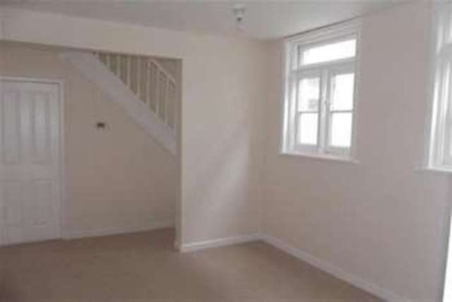  Image of 4 bedroom Detached house to rent in Renny Road Portsmouth PO1 at Portsmouth, PO1 5BA