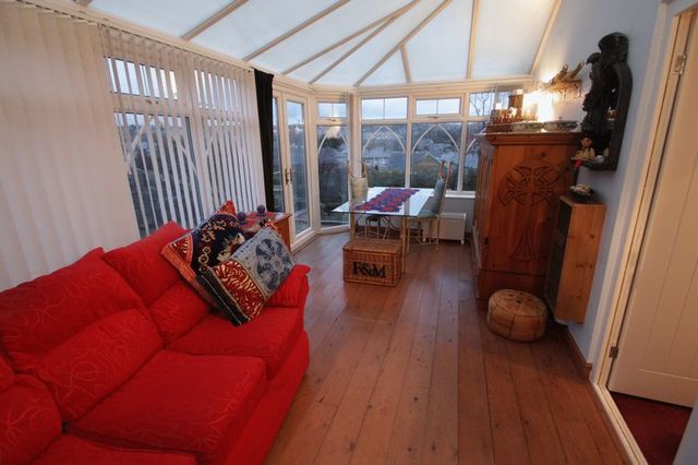  Image of 2 bedroom Bungalow for sale in Ridgeway Gardens Brighouse HD6 at Ridgeway Gardens  Brighouse, HD6 2PZ