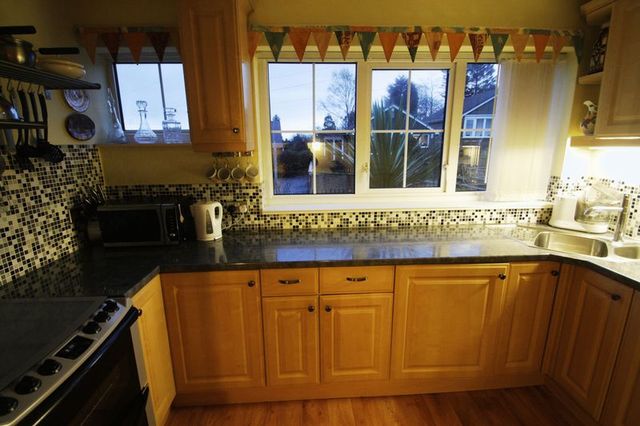 Image of 2 bedroom Bungalow for sale in Ridgeway Gardens Brighouse HD6 at Ridgeway Gardens  Brighouse, HD6 2PZ