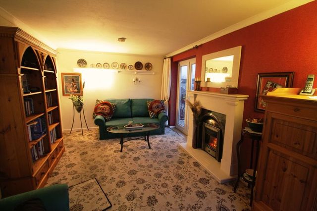  Image of 2 bedroom Bungalow for sale in Ridgeway Gardens Brighouse HD6 at Ridgeway Gardens  Brighouse, HD6 2PZ
