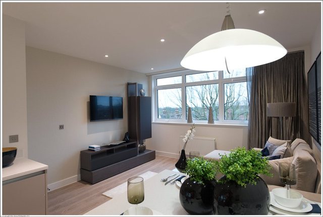  Image of 1 bedroom Apartment for sale in Ridgmont Road St. Albans AL1 at St. Albans Hertfordshire St Albans, AL1 3AH