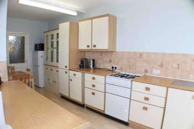  Image of 3 bedroom Terraced house for sale in Rosebery Avenue Cosham Portsmouth PO6 at Cosham Portsmouth Hampshire, PO6 2PZ