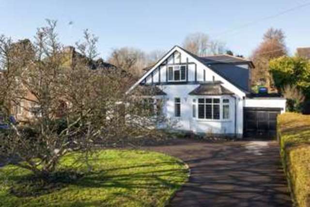  Image of 5 bedroom Detached house for sale in Finchdean Road Rowland