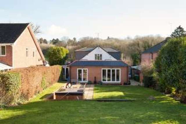  Image of 5 bedroom Detached house for sale in Finchdean Road Rowland