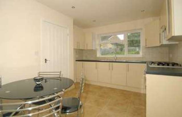  Image of 3 bedroom Semi-Detached house for sale in Rowles Close Kennington Oxford OX1 at Kennington, OX1 5LX