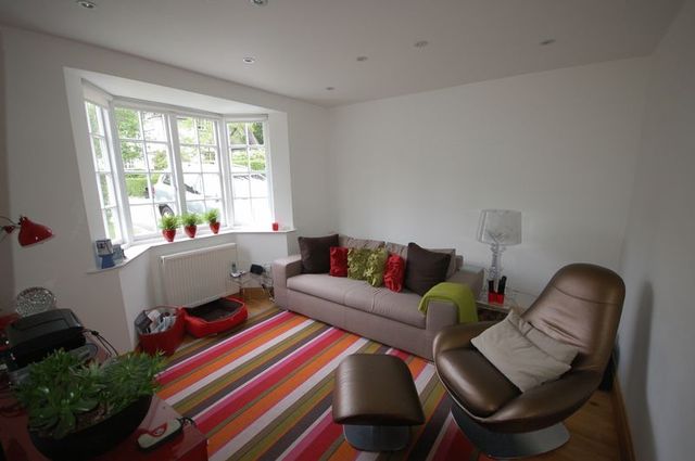  Image of 5 bedroom Semi-Detached house to rent in Ruskin Close London NW11 at Ruskin Close Hampstead Garden Suburb London, NW11 7AU
