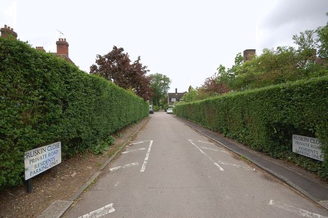  Image of 5 bedroom Semi-Detached house to rent in Ruskin Close London NW11 at Ruskin Close Hampstead Garden Suburb London, NW11 7AU