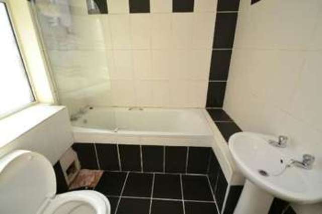  Image of 3 bedroom Terraced house for sale in Sandford Avenue Long Eaton Nottingham NG10 at Sandford Avenue  Long Eaton, NG10 1BQ