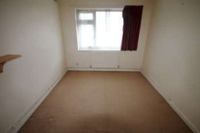  Image of 2 bedroom Flat for sale in Abbey Park Beckenham BR3 at Abbey Park Beckenham Kent, BR3 1PX