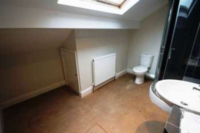  Image of 2 bedroom Property for sale in Rochester Place Savile Road Elland HX5 at Savile Road  Elland, HX5 0LB