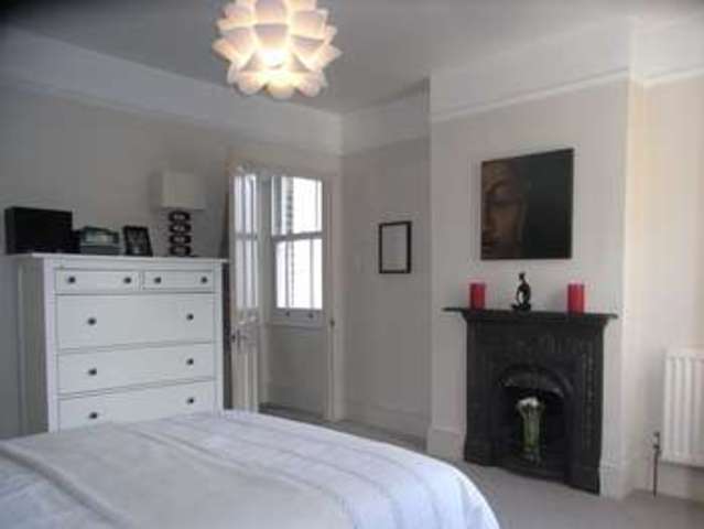  Image of 3 bedroom Property for sale in Sebright Road Barnet EN5 at Sebright Road  Barnet, EN5 4HR