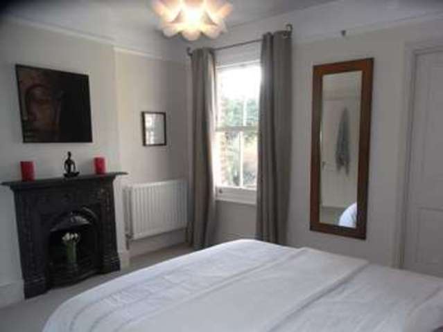  Image of 3 bedroom Property for sale in Sebright Road Barnet EN5 at Sebright Road  Barnet, EN5 4HR