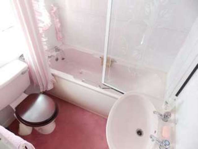  Image of 3 bedroom Detached house for sale in Sefton Avenue Stapleford Nottingham NG9 at Sefton Avenue  Stapleford, NG9 8EA