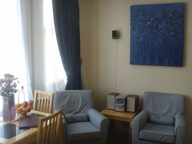  Image of 1 bedroom Flat to rent in Castletown Road London W14 at Castletown Road  London, W14 9HE