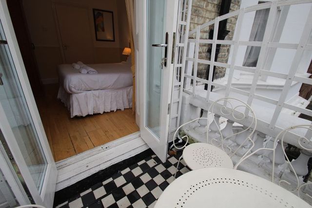  Image of 1 bedroom Flat to rent in Castletown Road London W14 at Castletown Road  London, W14 9HE