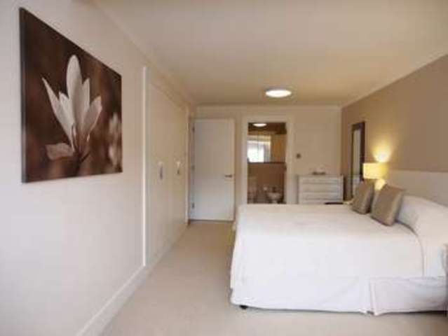  Image of 2 bedroom Flat to rent in Kensington High Street London W8 at Kensington High Street  London, W8 6EL
