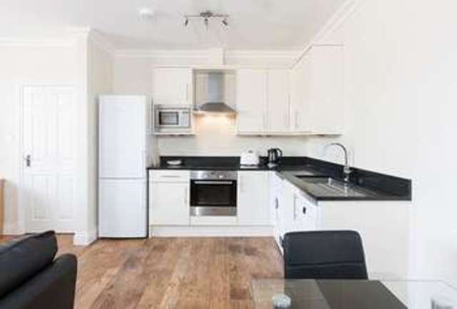  Image of 2 bedroom Property to rent in Stanley Road Teddington TW11 at Stanley Road  Teddington, TW11 8TX
