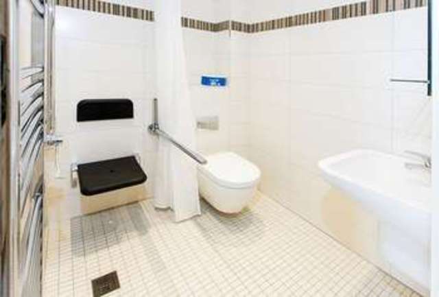  Image of 2 bedroom Property to rent in Stanley Road Teddington TW11 at Stanley Road  Teddington, TW11 8TX