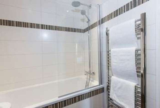  Image of Property to rent in Stanley Road Teddington TW11 at Stanley Road  Teddington, TW11 8TX