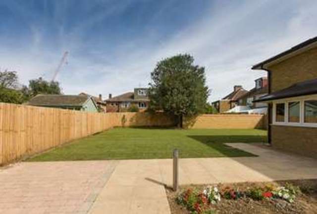  Image of Property to rent in Stanley Road Teddington TW11 at Stanley Road  Teddington, TW11 8TX