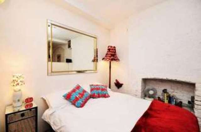  Image of Property to rent in Academy Buildings Fanshaw Street London N1 at Fanshaw Street  London, N1 6LQ