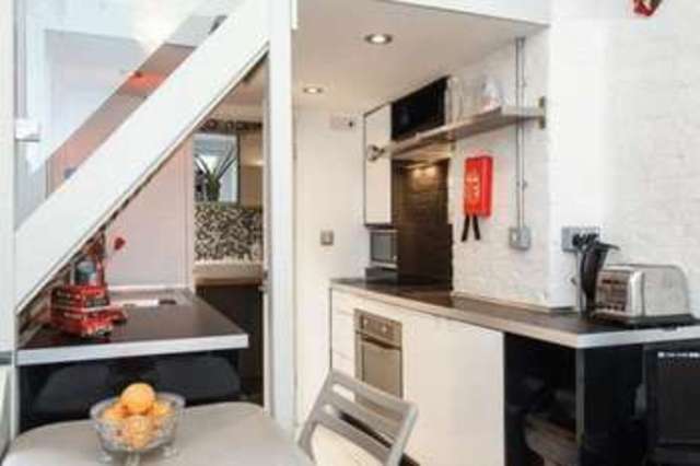  Image of Property to rent in Academy Buildings Fanshaw Street London N1 at Fanshaw Street  London, N1 6LQ