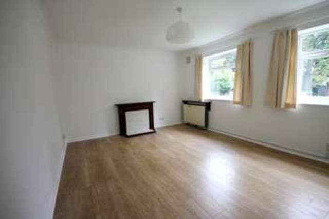 Image of 1 bedroom Flat to rent in Shortlands Grove Bromley BR2 at Bromley Kent Hayes, BR2 0LR