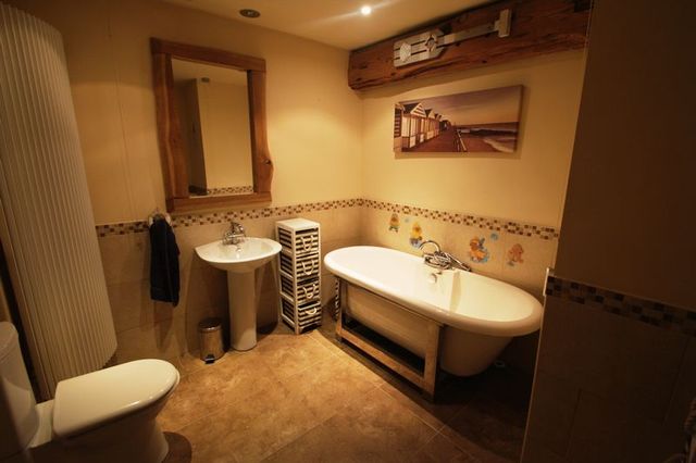  Image of 3 bedroom Detached house to rent in Shroggs Road Halifax HX3 at Shroggs Road  Halifax, HX3 5HL