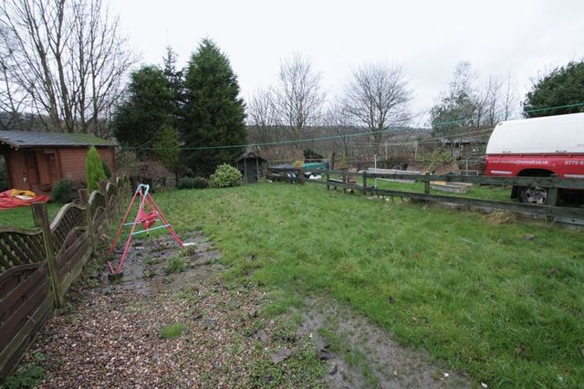  Image of 3 bedroom Detached house to rent in Shroggs Road Halifax HX3 at Shroggs Road  Halifax, HX3 5HL