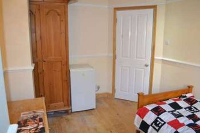  Image of 1 bedroom House Share to rent in York Street Cambridge CB1 at York Street Room 1 Cambridge, CB1 2PZ