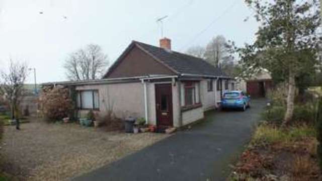  Image of 3 bedroom Bungalow for sale in Lamphey Pembroke SA71 at Pembroke Pembrokeshire Lamphey, SA71 5NR
