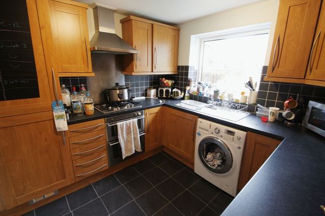  Image of 3 bedroom Terraced house for sale in South Lane Elland HX5 at South Lane  Elland, HX5 0PA