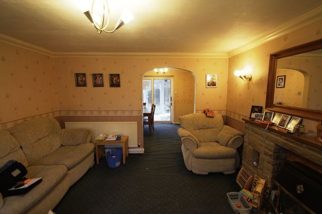  Image of 3 bedroom Terraced house for sale in South Lane Elland HX5 at South Lane  Elland, HX5 0PA