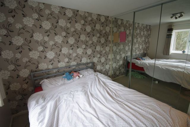  Image of 3 bedroom Terraced house for sale in South Lane Elland HX5 at South Lane  Elland, HX5 0PA