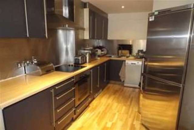  Image of 2 bedroom Flat to rent in South Parade Leeds LS1 at Leeds, LS1 5PQ