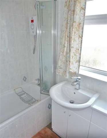  Image of 3 bedroom Detached house to rent in Southfield Drive Sutton Courtenay Abingdon OX14 at Sutton Courtenay, OX14 4AY