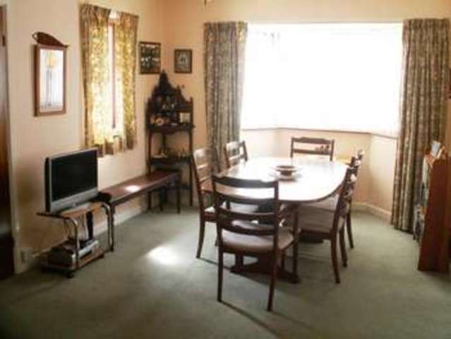  Image of 3 bedroom Bungalow for sale in Southgate Park Spittal Haverfordwest SA62 at Spittal Haverfordwest Spittal, SA62 5QQ