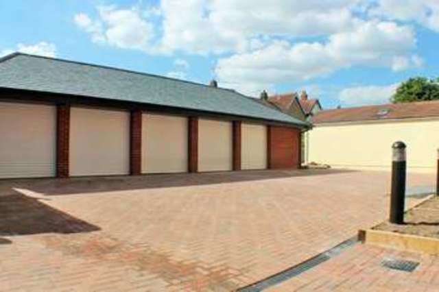  Image of 2 bedroom Flat for sale in St. Helens Parade Southsea PO4 at Southsea Hampshire, PO4 0QJ